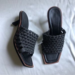 *NEW* Vicenza Raffia and Plastic Heel Sandals (Sz 7)